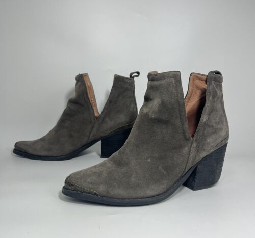 Jeffrey Campbell Cromwell Gray Suede Booties Size… - image 1