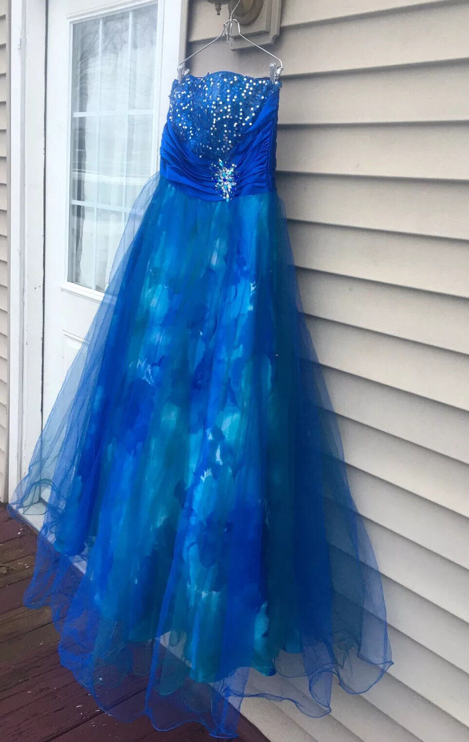 BEAUTIFUL!! DEB Ruched Sequin Formal/Prom Ball Go… - image 2