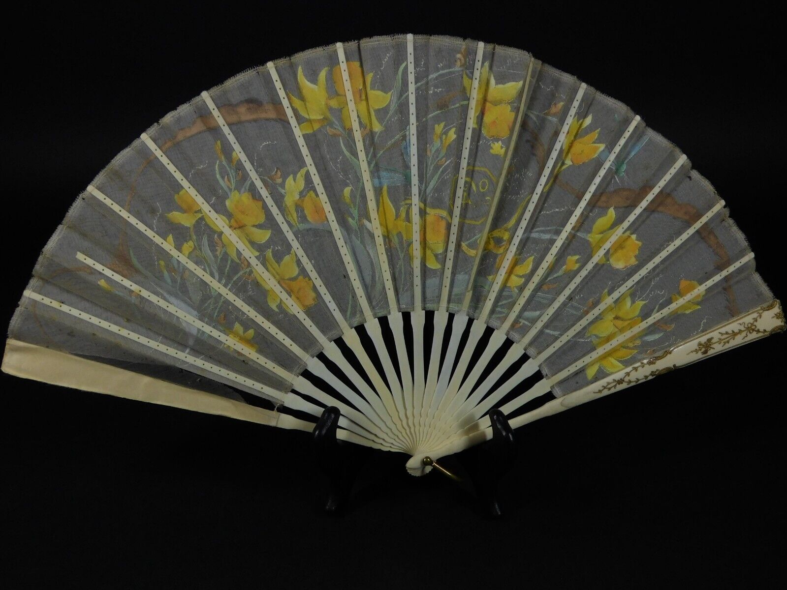 Antique French Hand Painted Voile Fan Daffodil & … - image 3