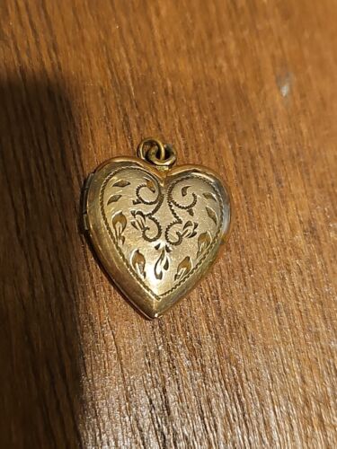 Antique  12k Gold Filled Heart Locket Vintage