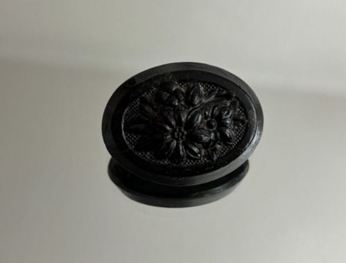 Antique Victorian Mourning Brooch Vulcanite? Jet? - image 1