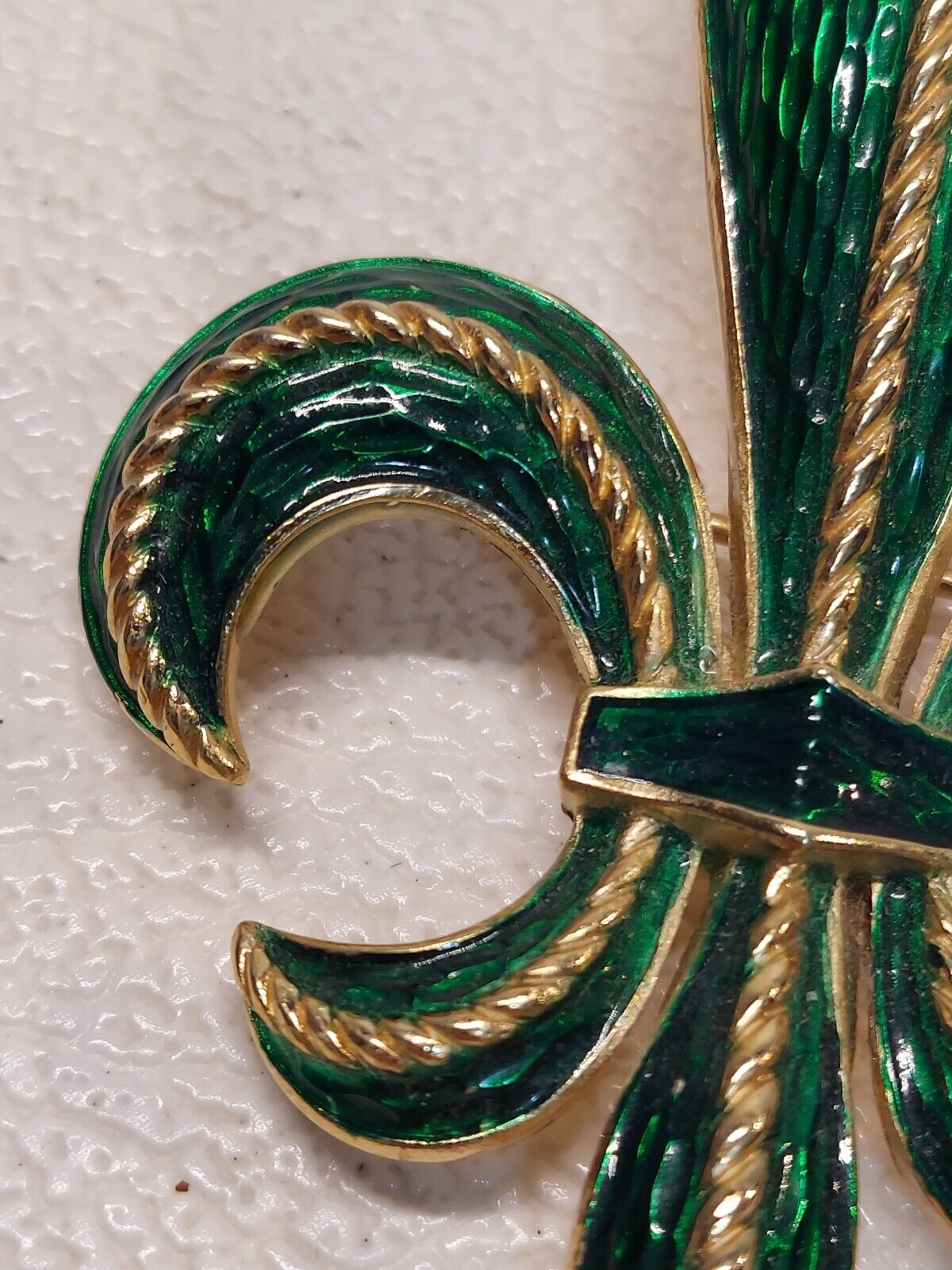 1960's Trifari green snake skin Enamel Fleur de L… - image 5