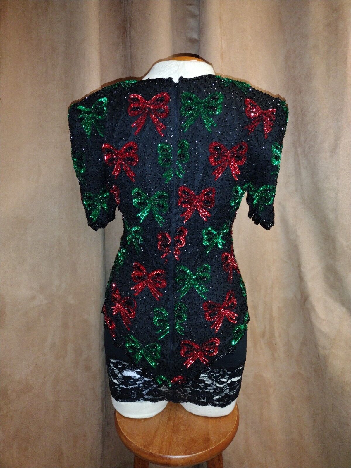 WOMENS LAURENCE KAZAR RED & GREEN SEQUENCE BOWS T… - image 4