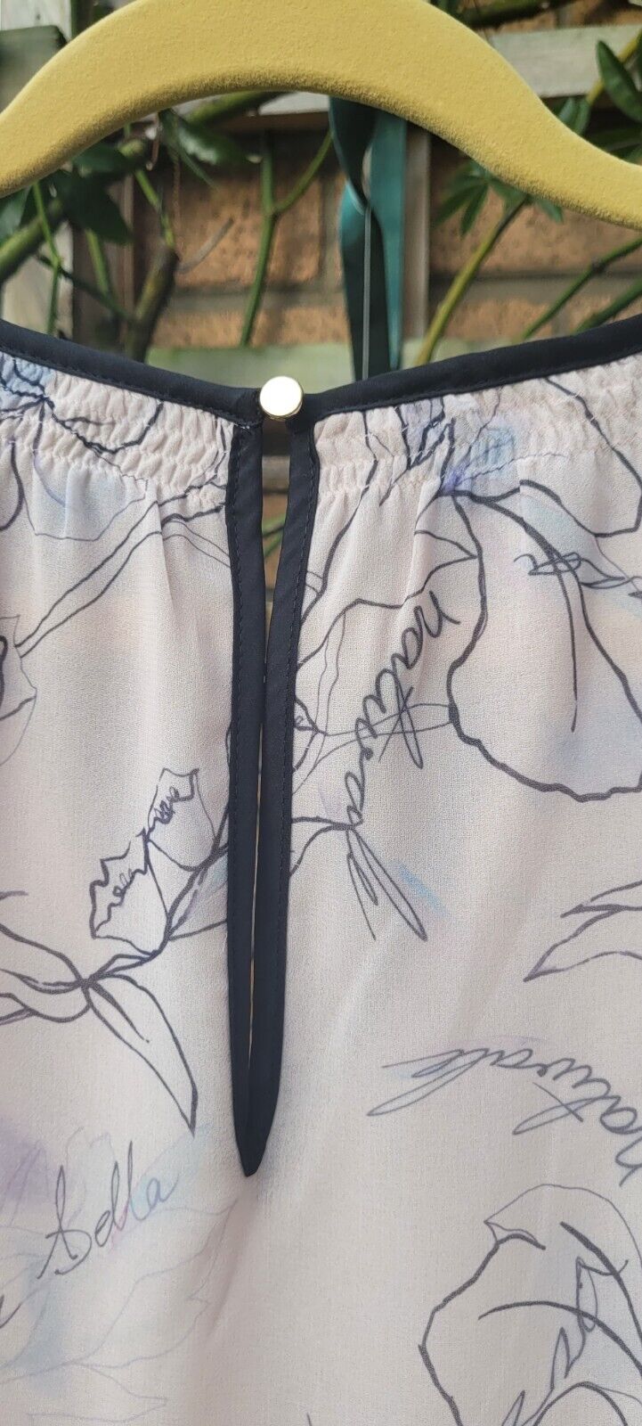 Coast Ladies Top, Beautiful Detail - image 4