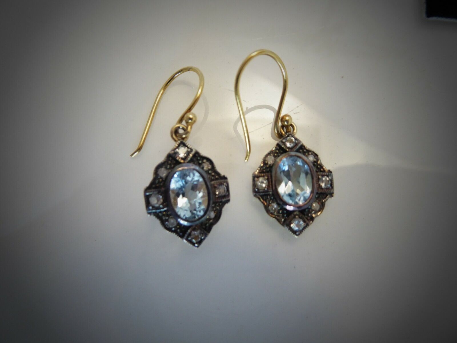 VINTAGE 9CT GOLD AND SILVER SET DIAMOND & BLUE TO… - image 4