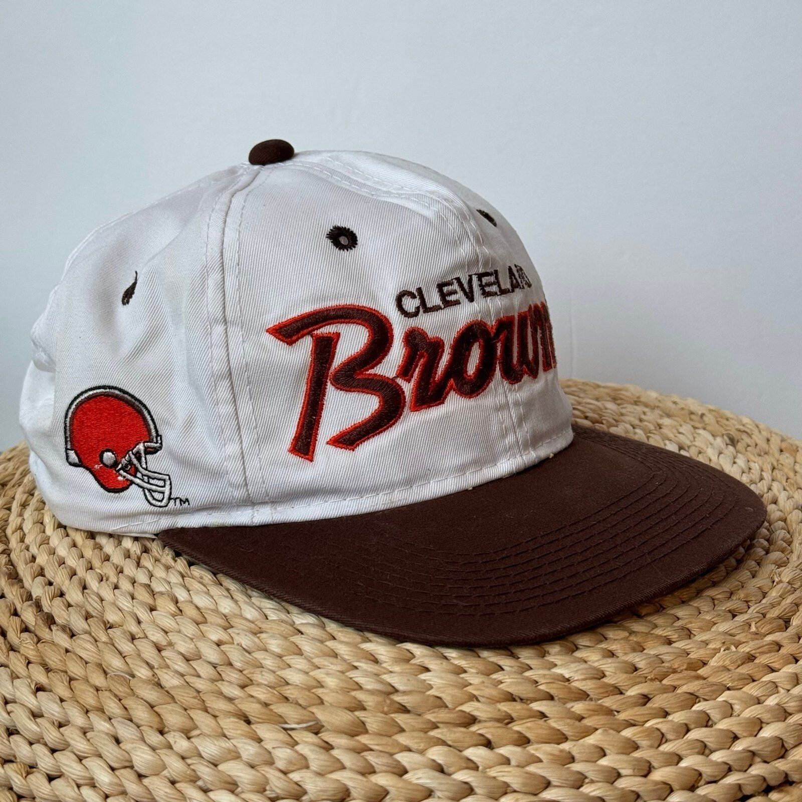 Vintage Cleveland Browns Script SnapBack Hat Spor… - image 2