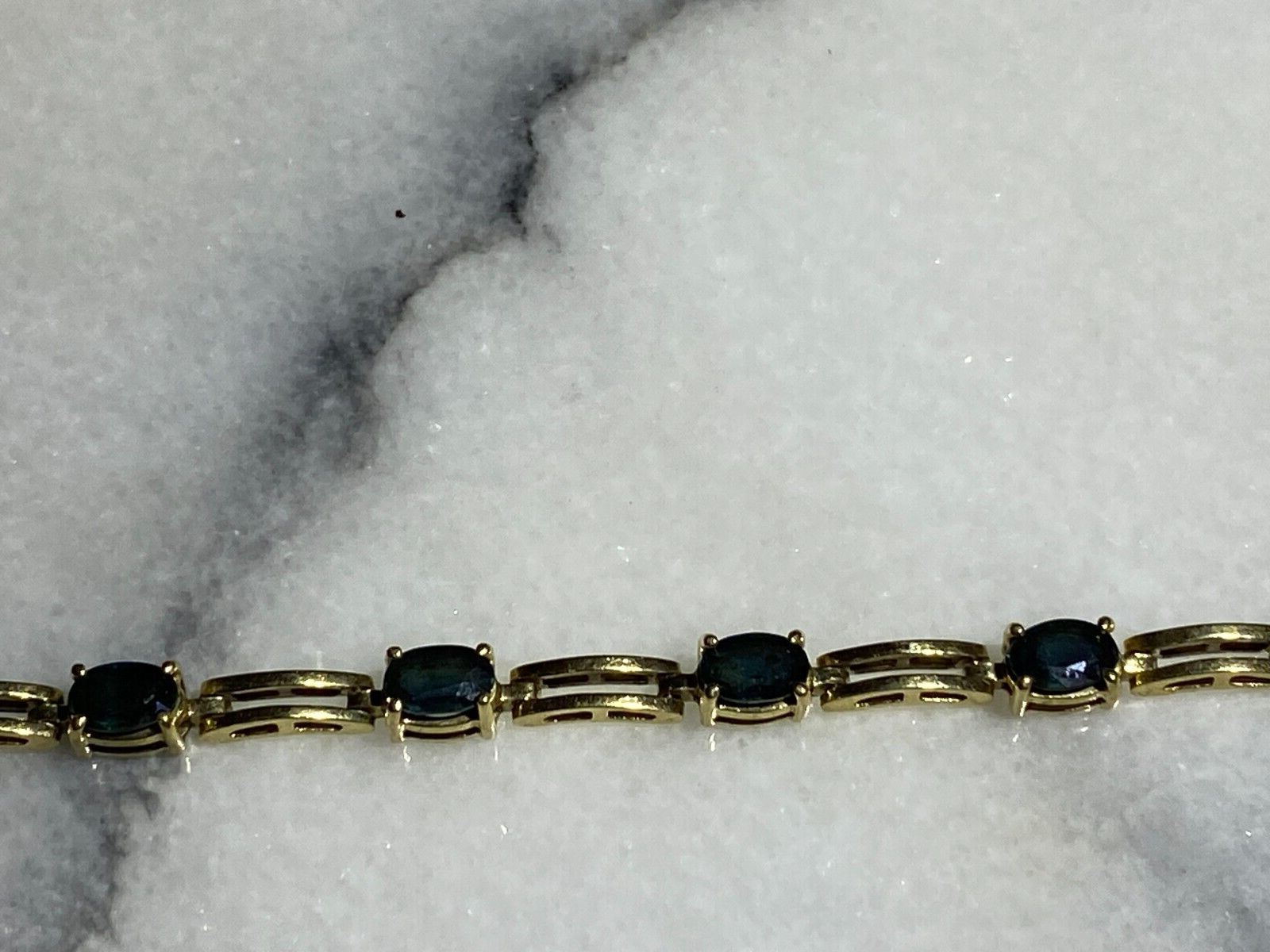 Stunning Solid 14K Yellow Gold Braclet with 5 Ova… - image 2