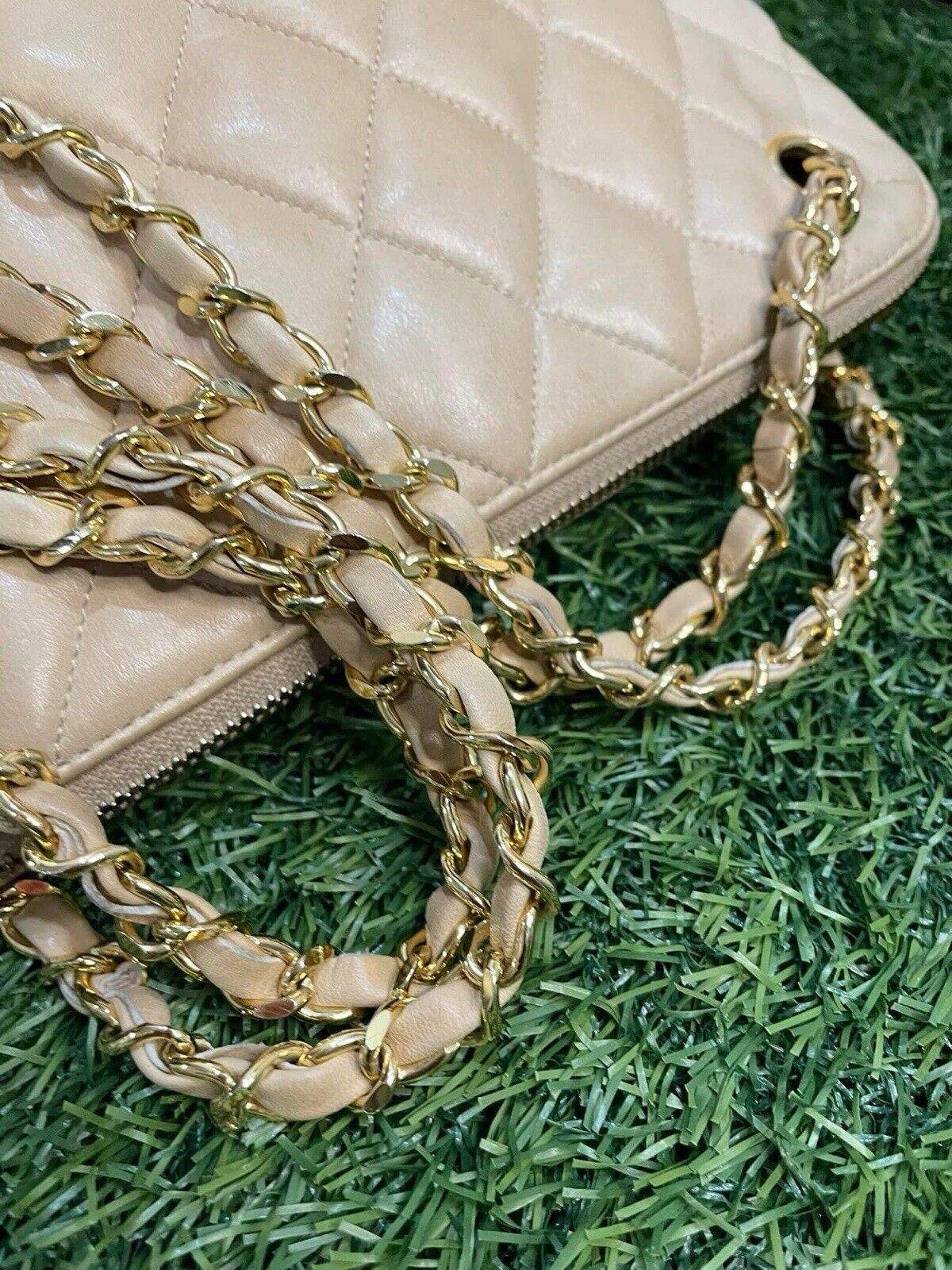 Vintage CHANEL Matelasse Chain Shoulder Bag Purse… - image 10