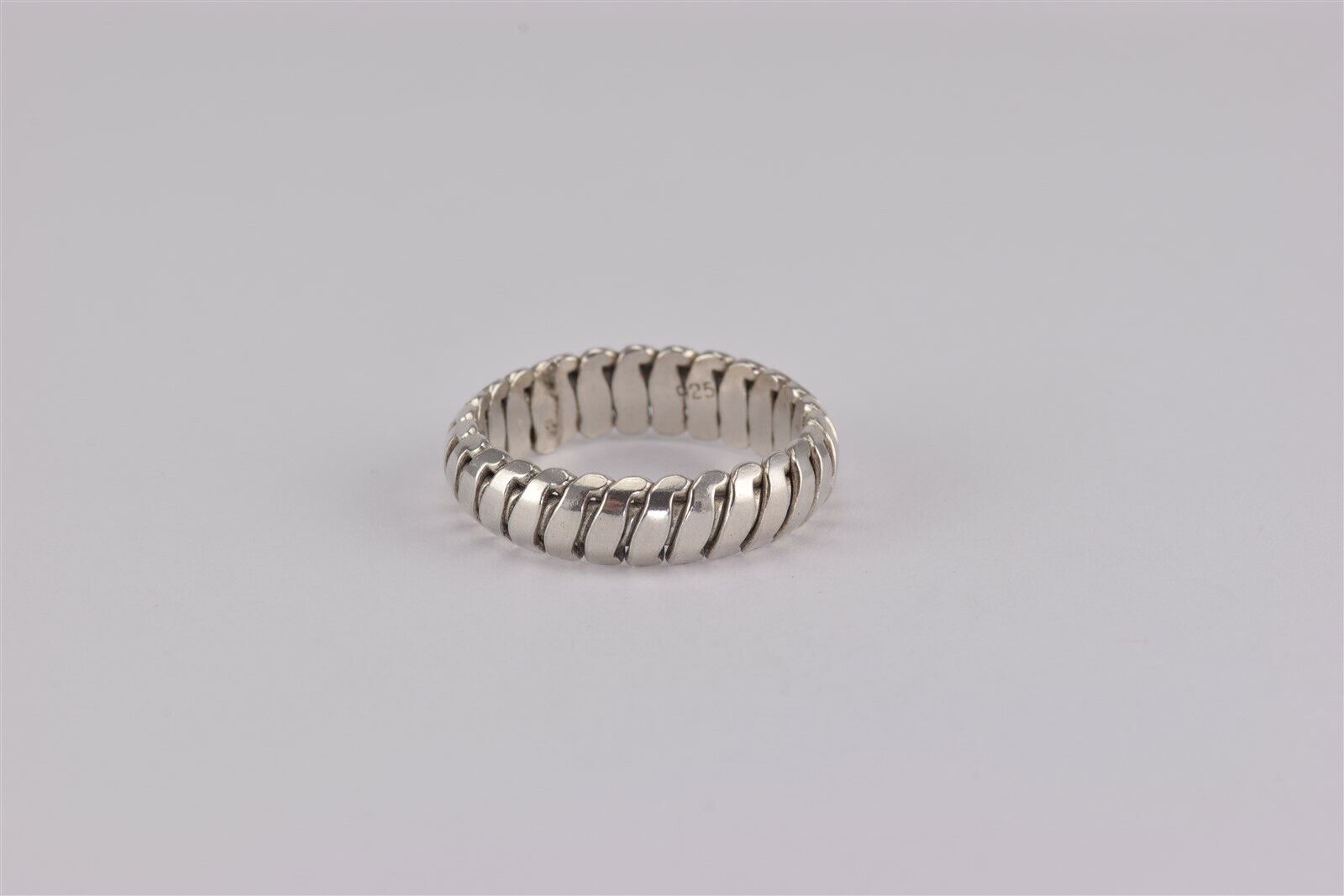 Sterling Silver 5.5mm Coiled Rounded Band Ring 92… - image 3