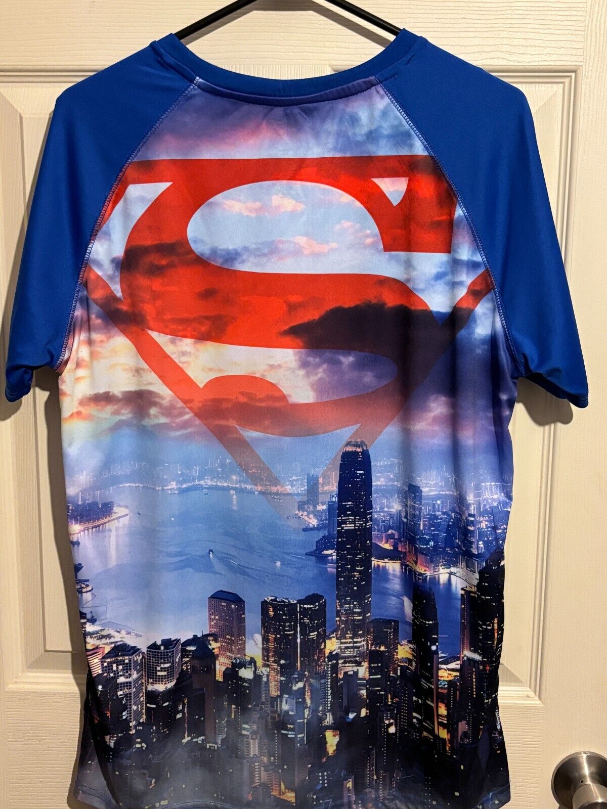 SUPERMAN CITY SCENE T-Shirt...Multi Color...Size-… - image 4