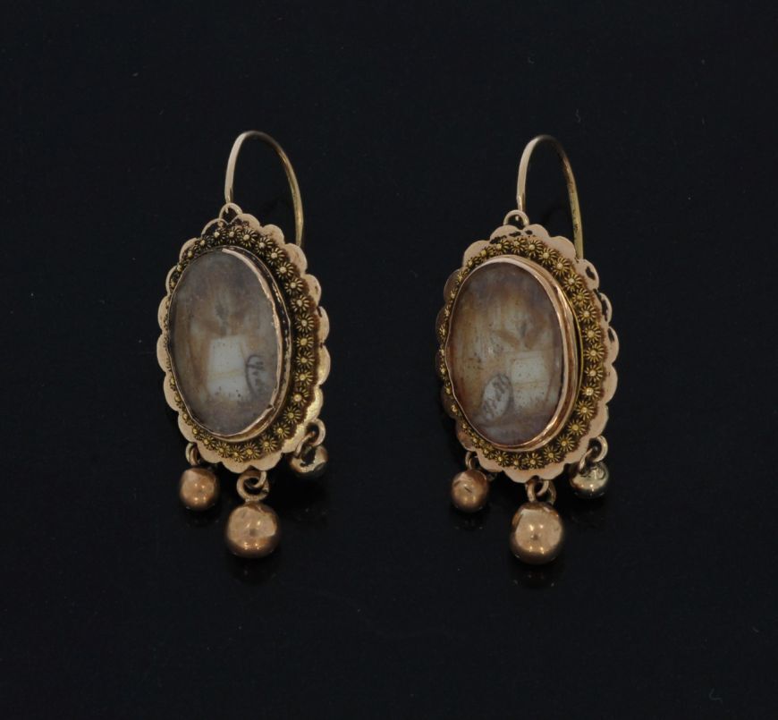 BEAUTIFUL ANTIQUE SPECIAL 14 K GOLD MOURNING EARR… - image 3