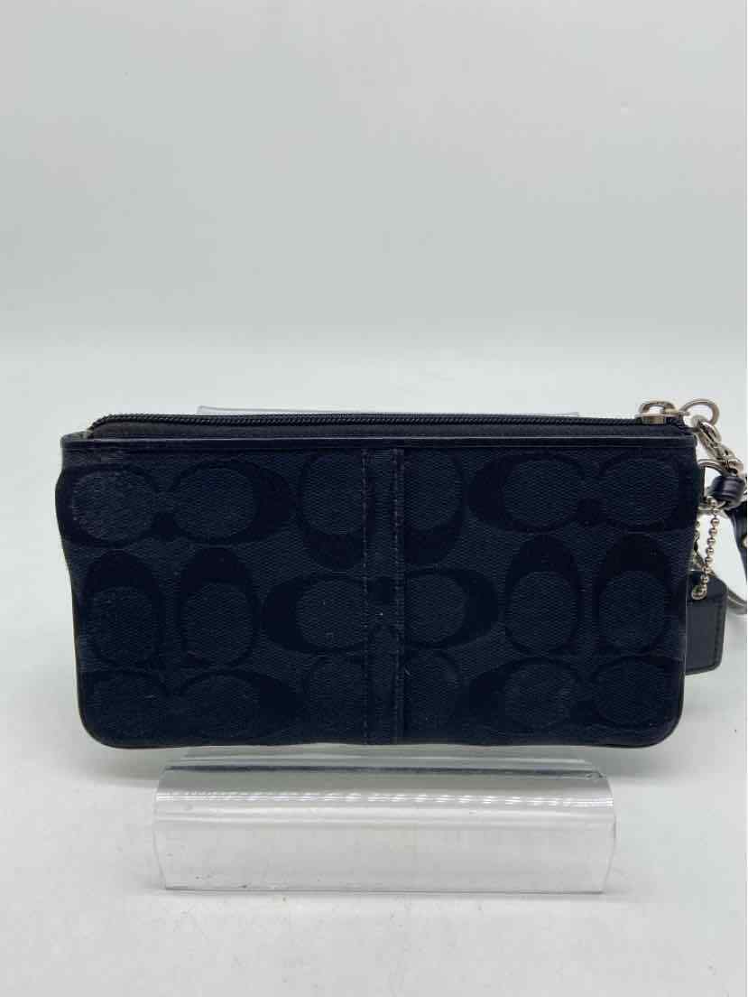 Pre-Owned Coach Black Wristlet Wristlet - image 14