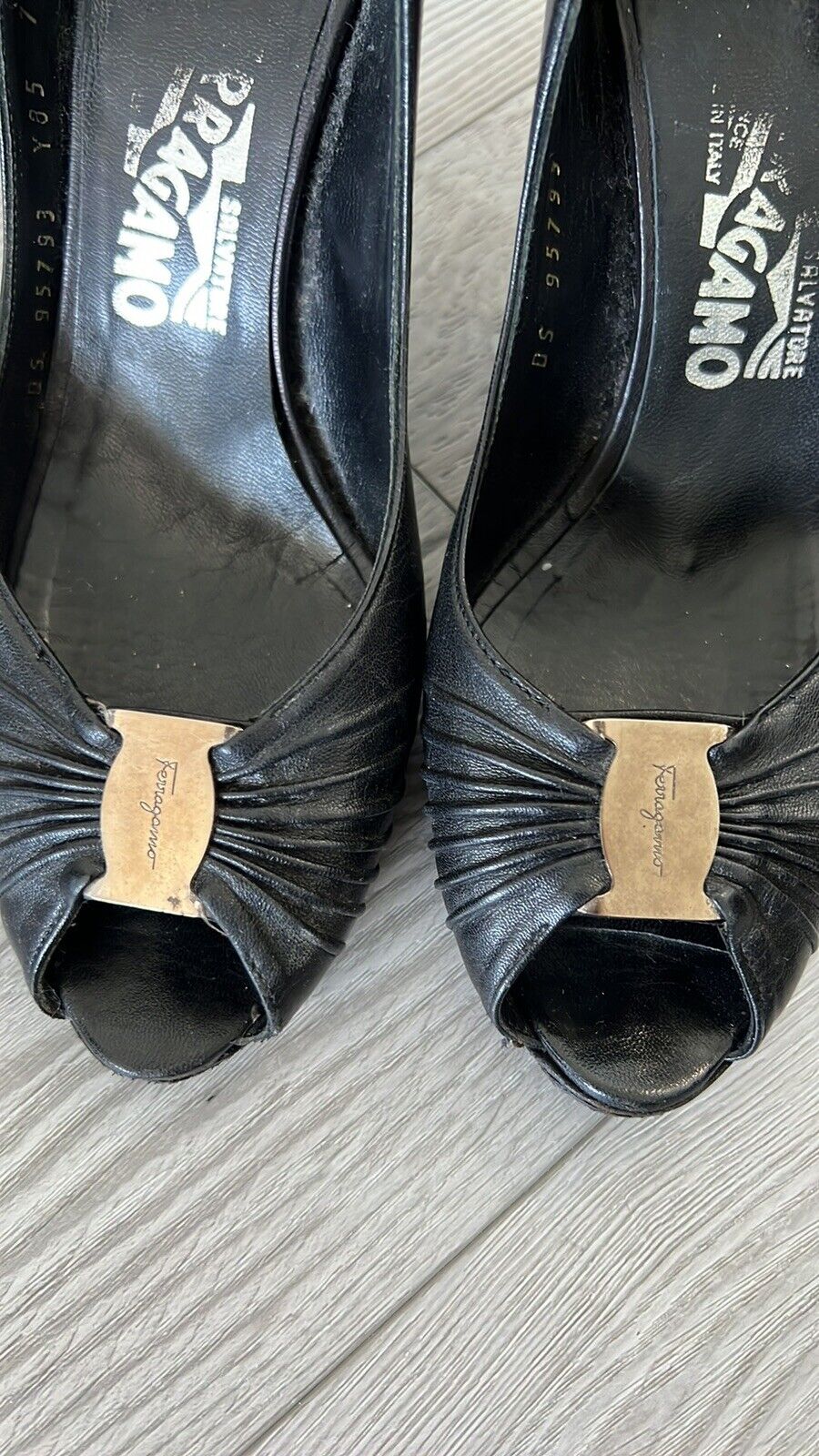 Salvatore Ferragamo!!! Vintage Black Leather Peep… - image 2