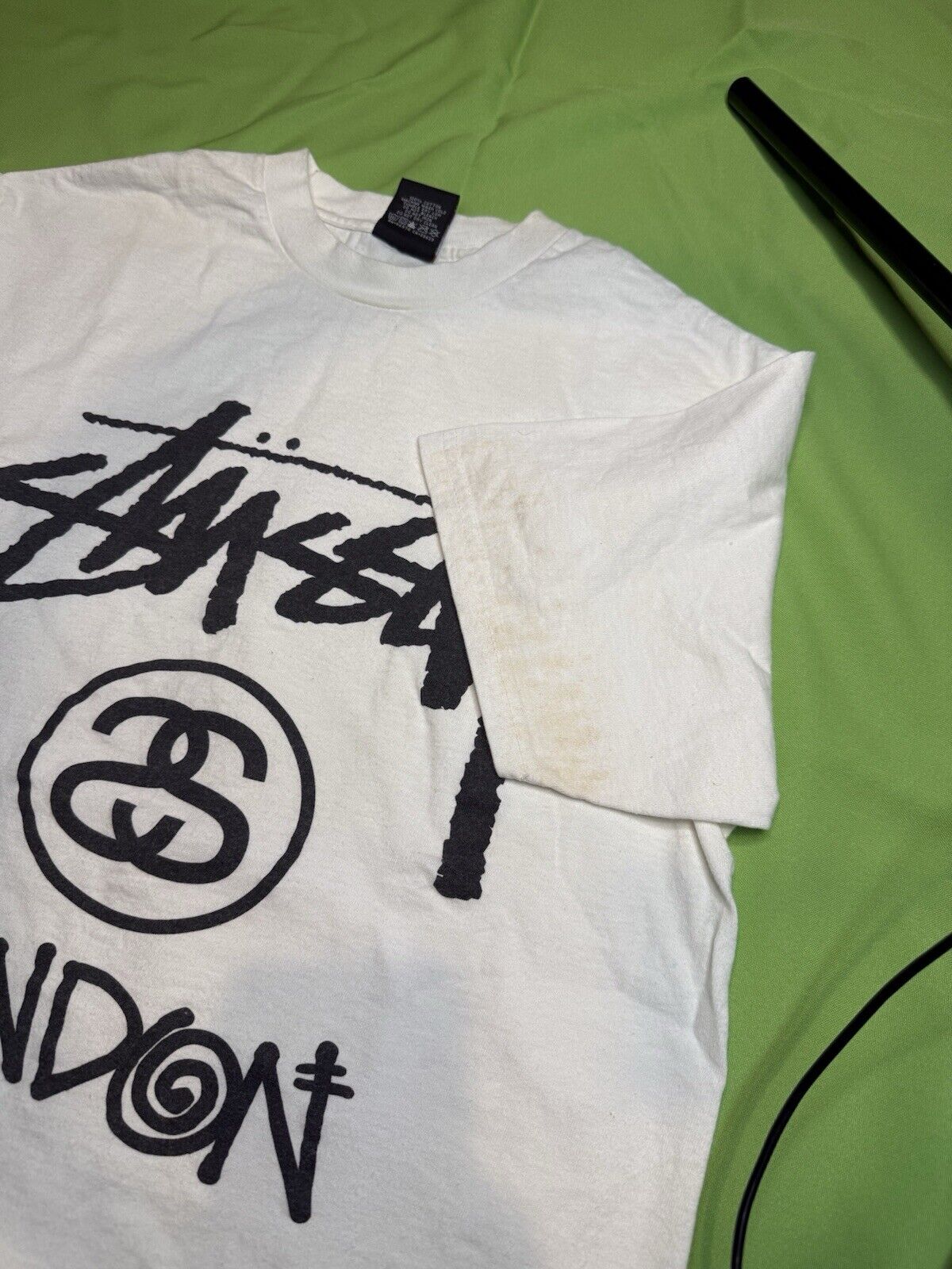 Vintage Stussy London Script Tee T-Shirt Mens Whi… - image 4