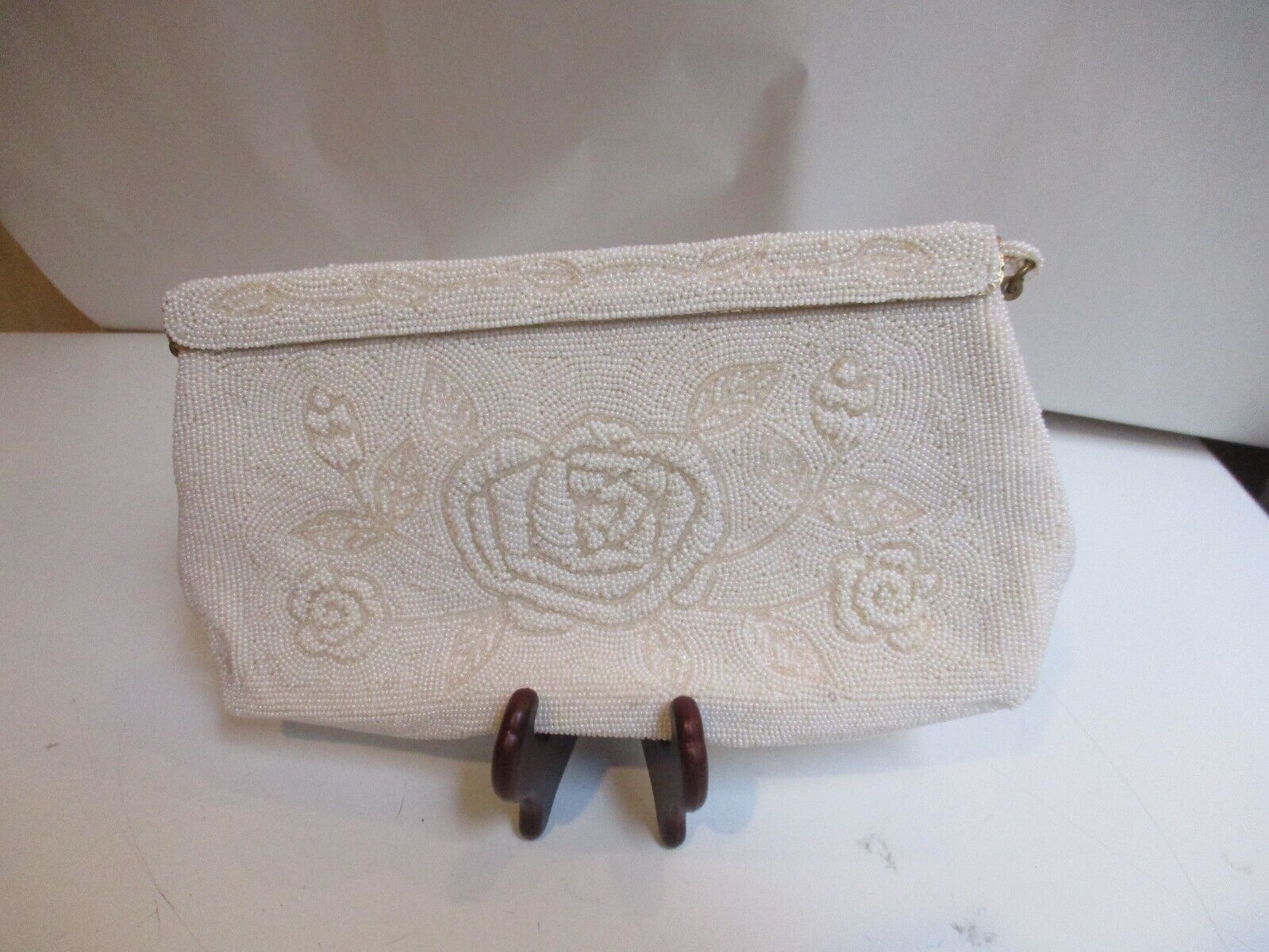 Vintage White Beaded Floral Design Evening Bag Pu… - image 8