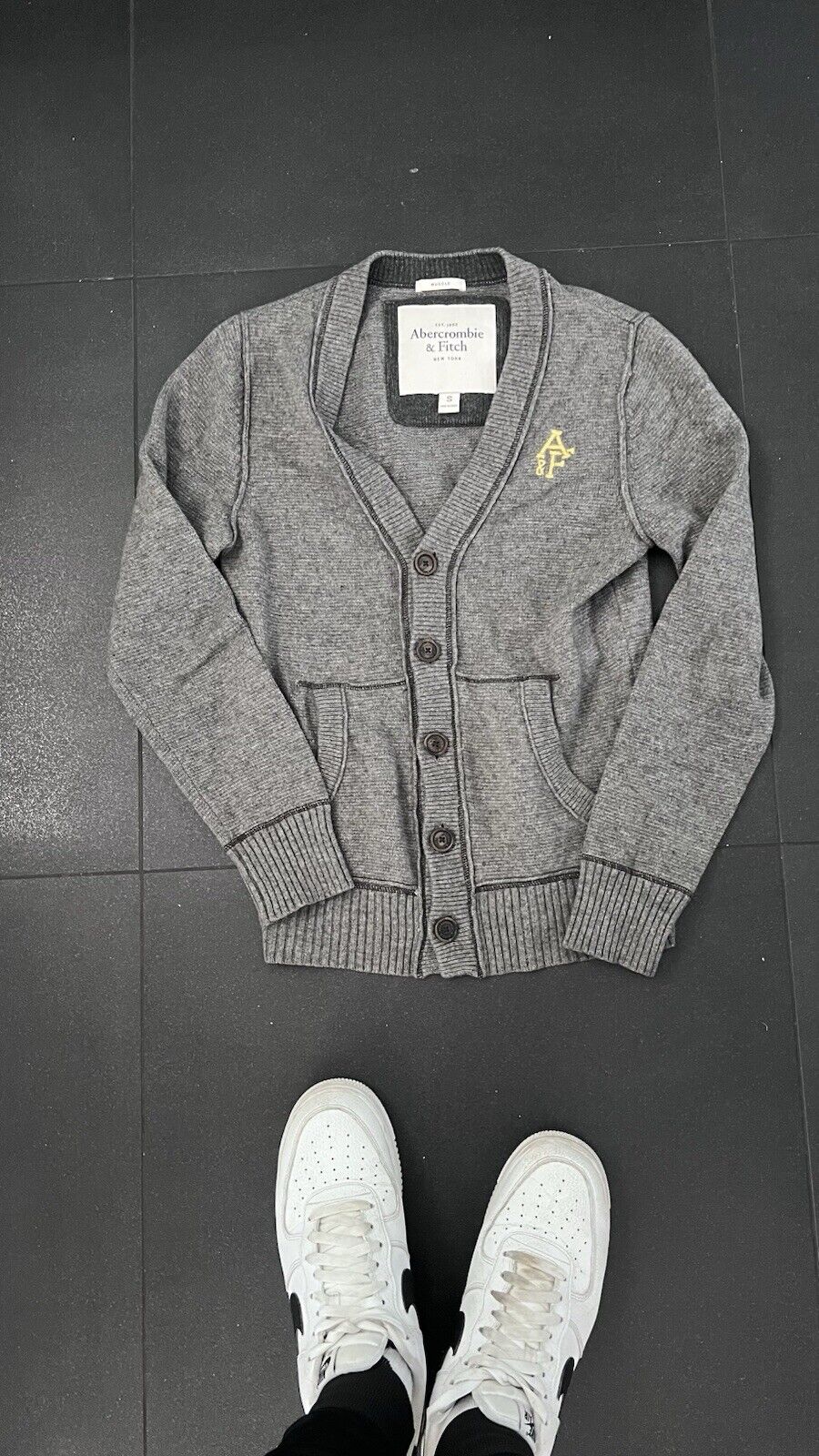 Men’s Abercrombie And Fitch Cardigan - image 1