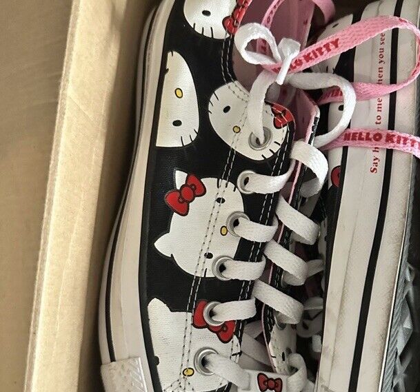 Size 9 - Converse Hello Kitty - image 4