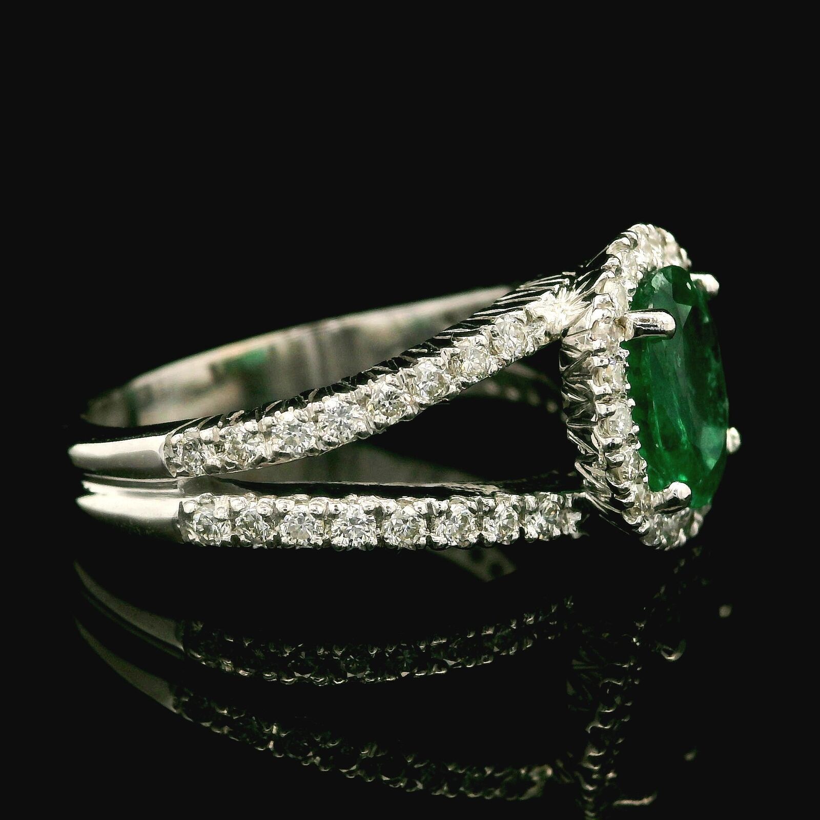 Elegant 18k White Gold 1.81ctw Oval Emerald & Dia… - image 9