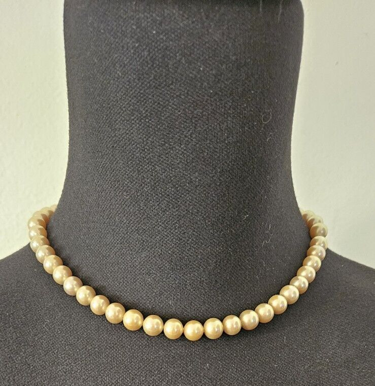 Vintage Faux Pearls Lot Of 4 Strands Of  Graduate… - image 7