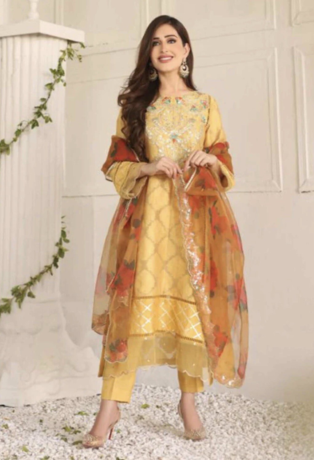 Pakistani Designer Shalwar kameez - image 1