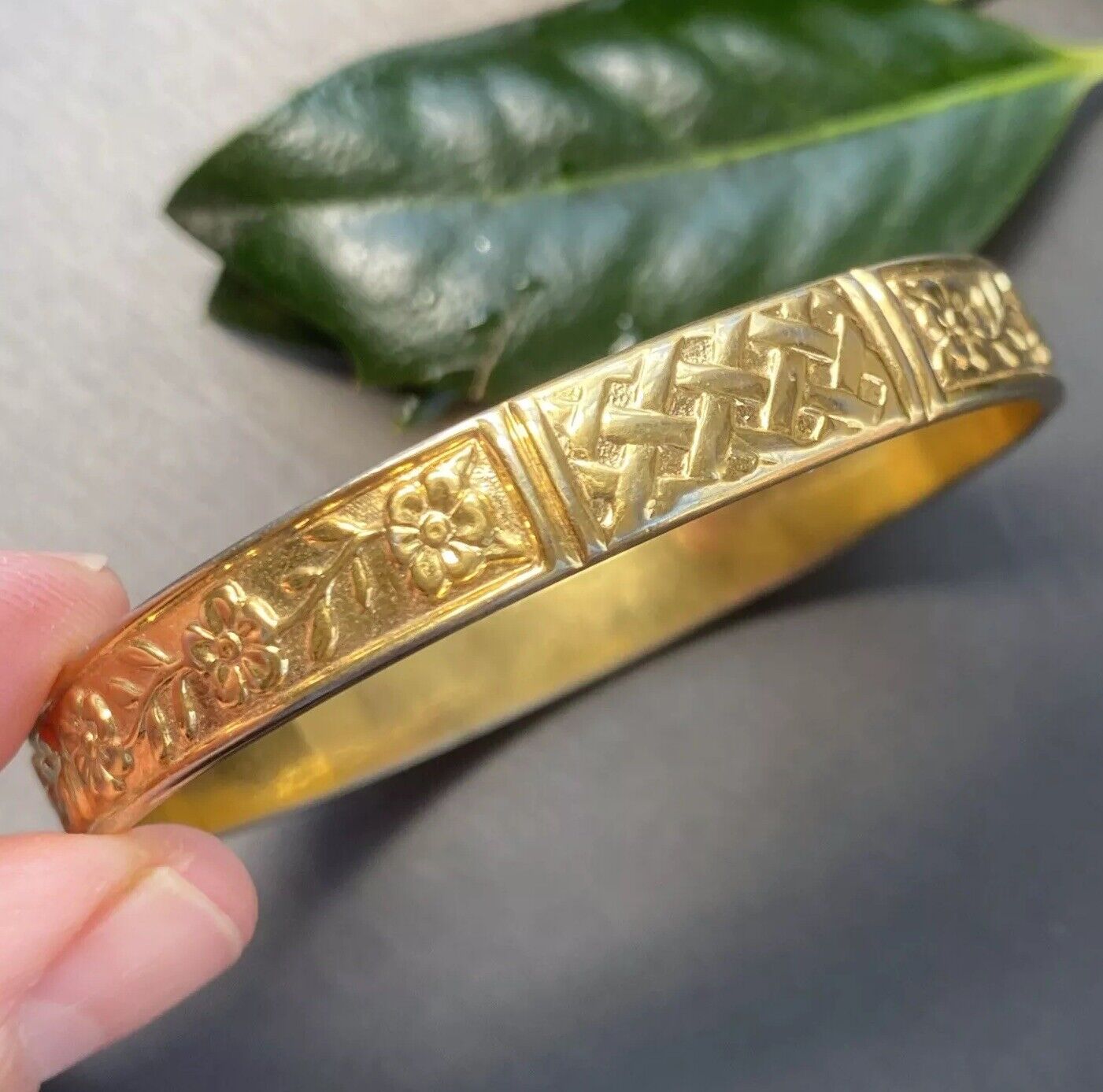 Vintage Bangle Bracelet Estate Jewelry Pre-Owned … - image 6