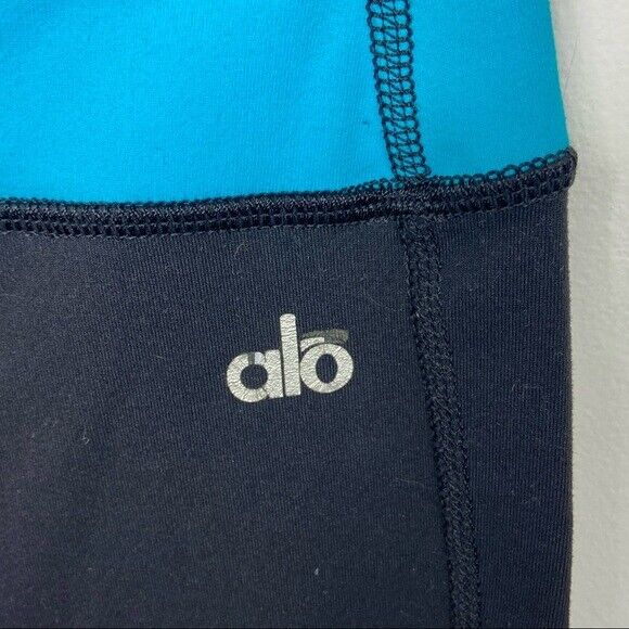 Alo Yoga Reversible Leggings Black Blue Cropped W… - image 4