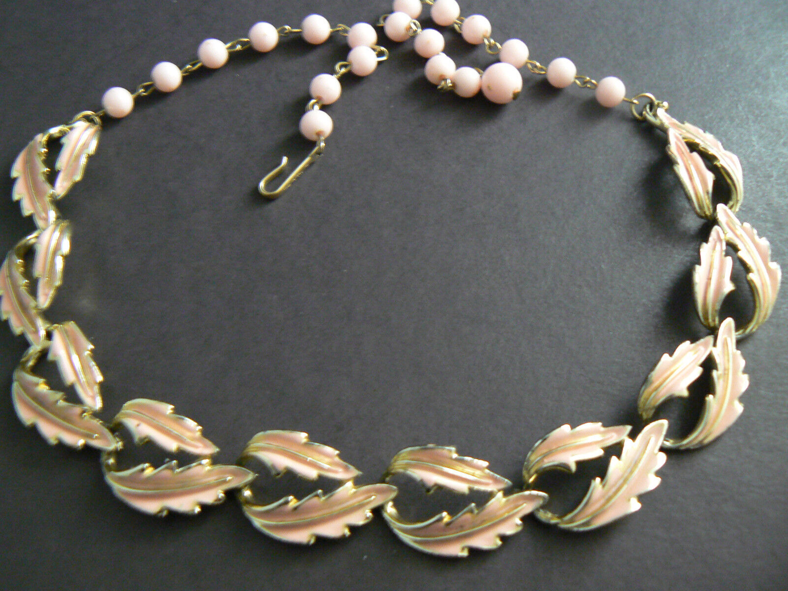 Vintage Necklace Choker Gold Tone Pink Enameled L… - image 3