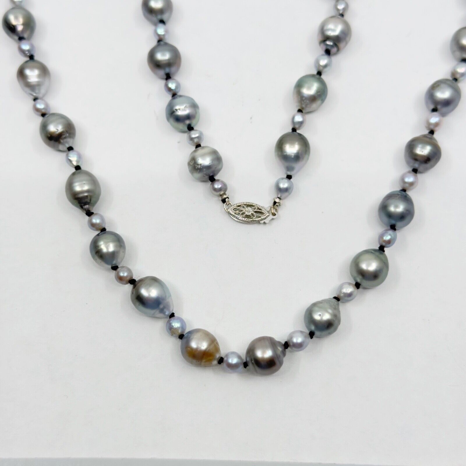 14k gold Tahitian & Akoya Pearl necklace - image 4