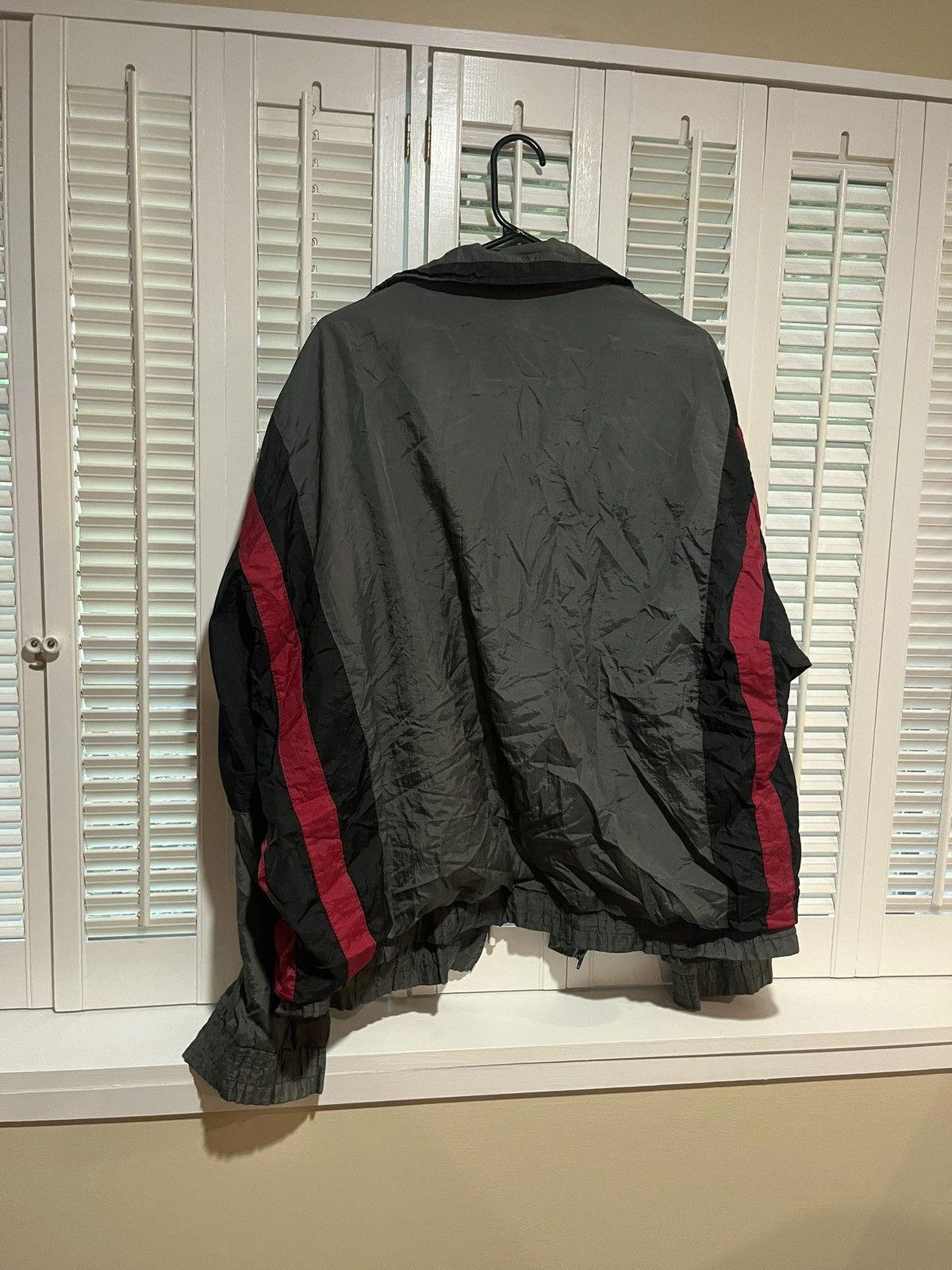 Vintage 1990s red and gray windbreaker - image 2