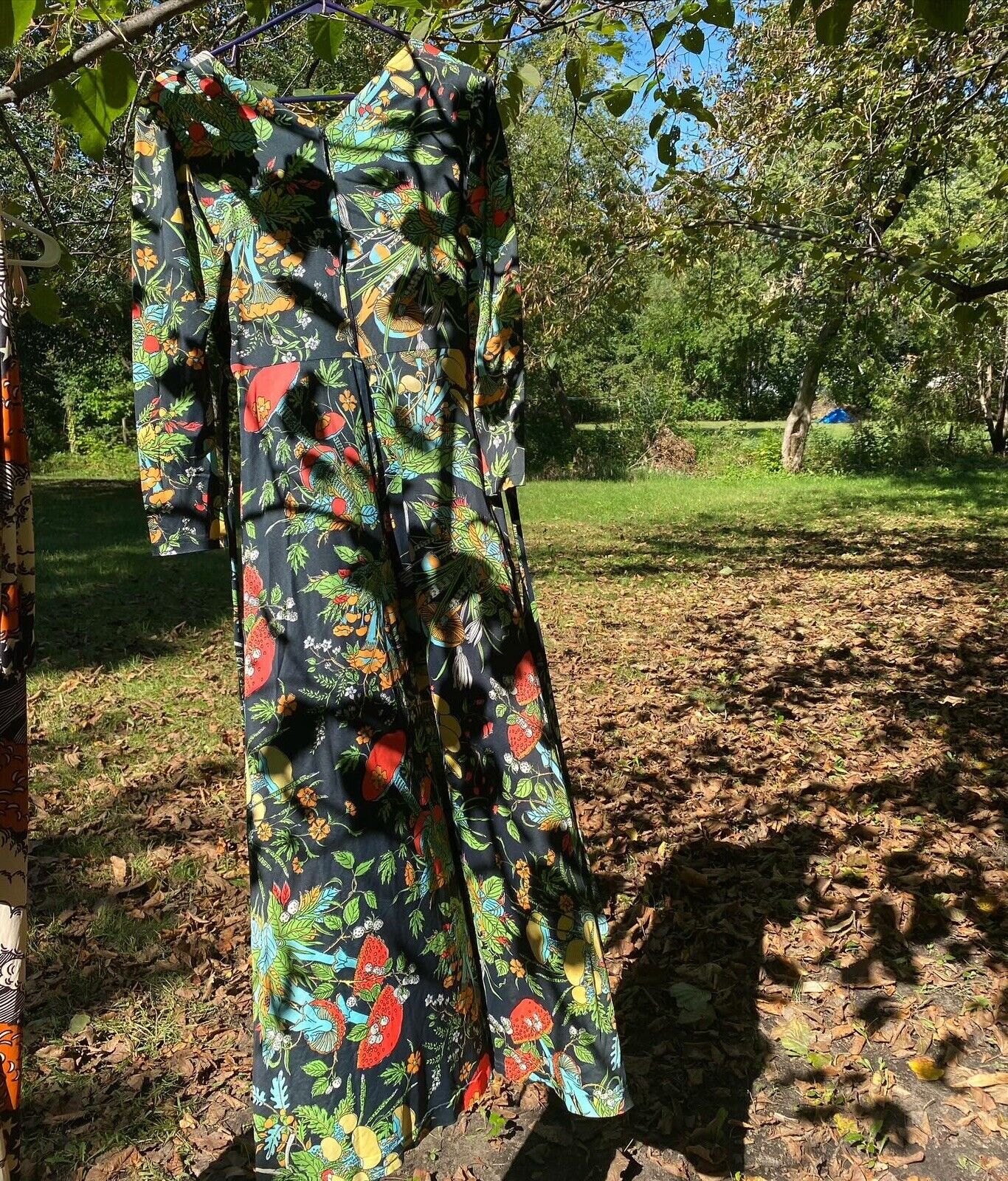 1970s Botanical Mushroom Print Dress - image 12