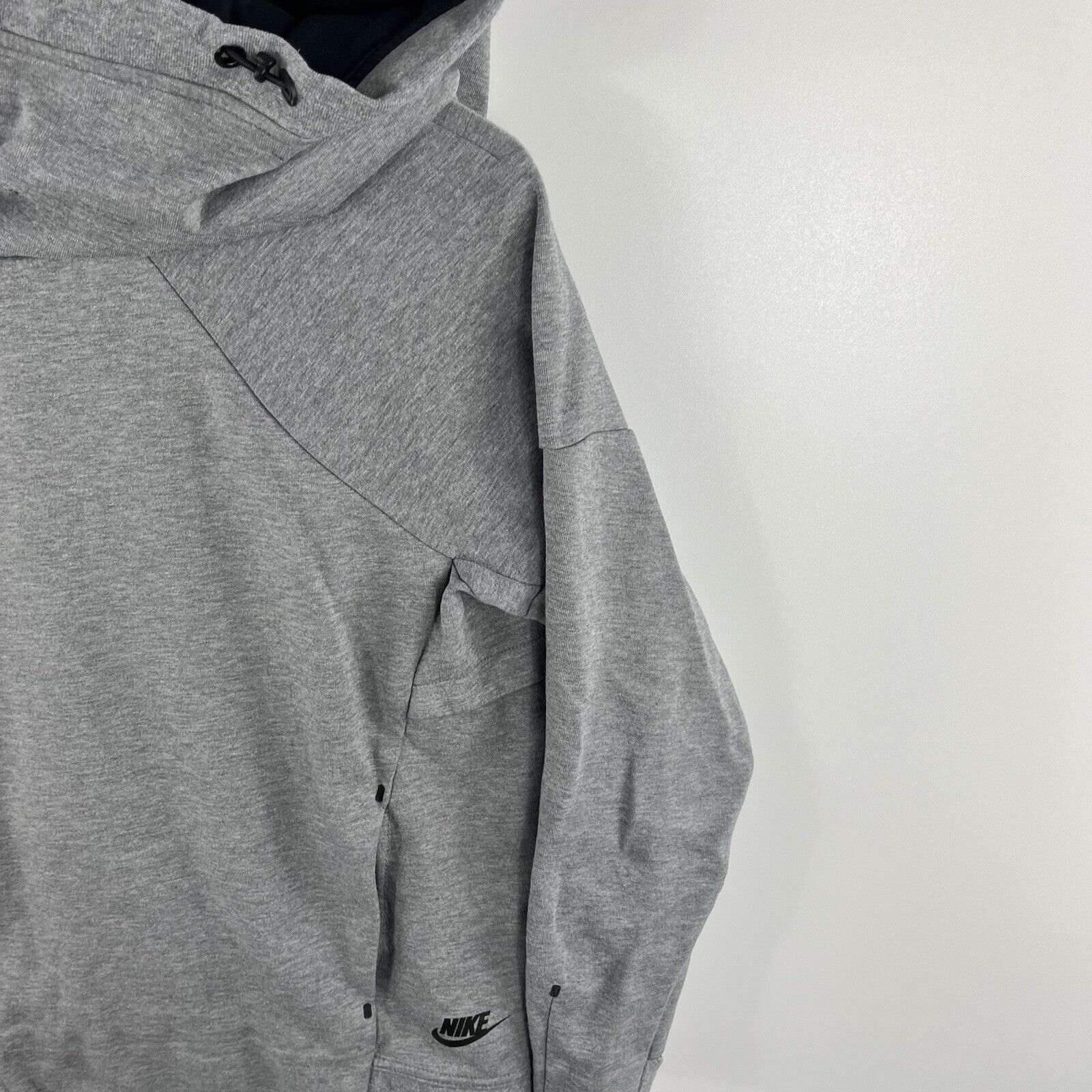 Nike Tech Fleece Woman’s Ninja Hoodie Grey Size S - image 4