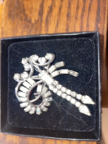 vintage sterling silver rhinestone brooch TK