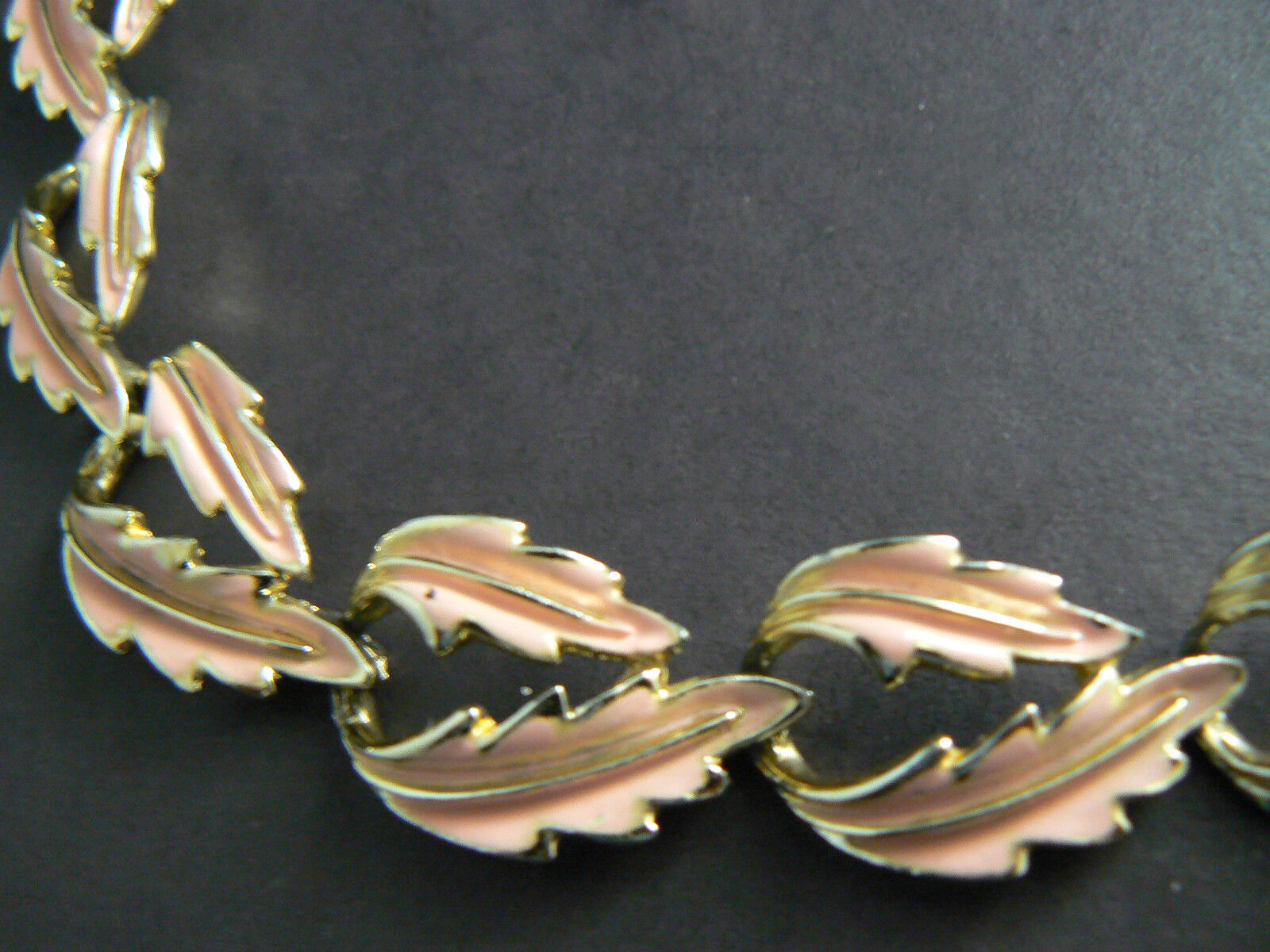 Vintage Necklace Choker Gold Tone Pink Enameled L… - image 5