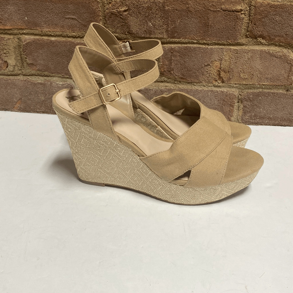 Fergalicious Mollie Khaki Wedge Sandal Heel Size 8 - image 4