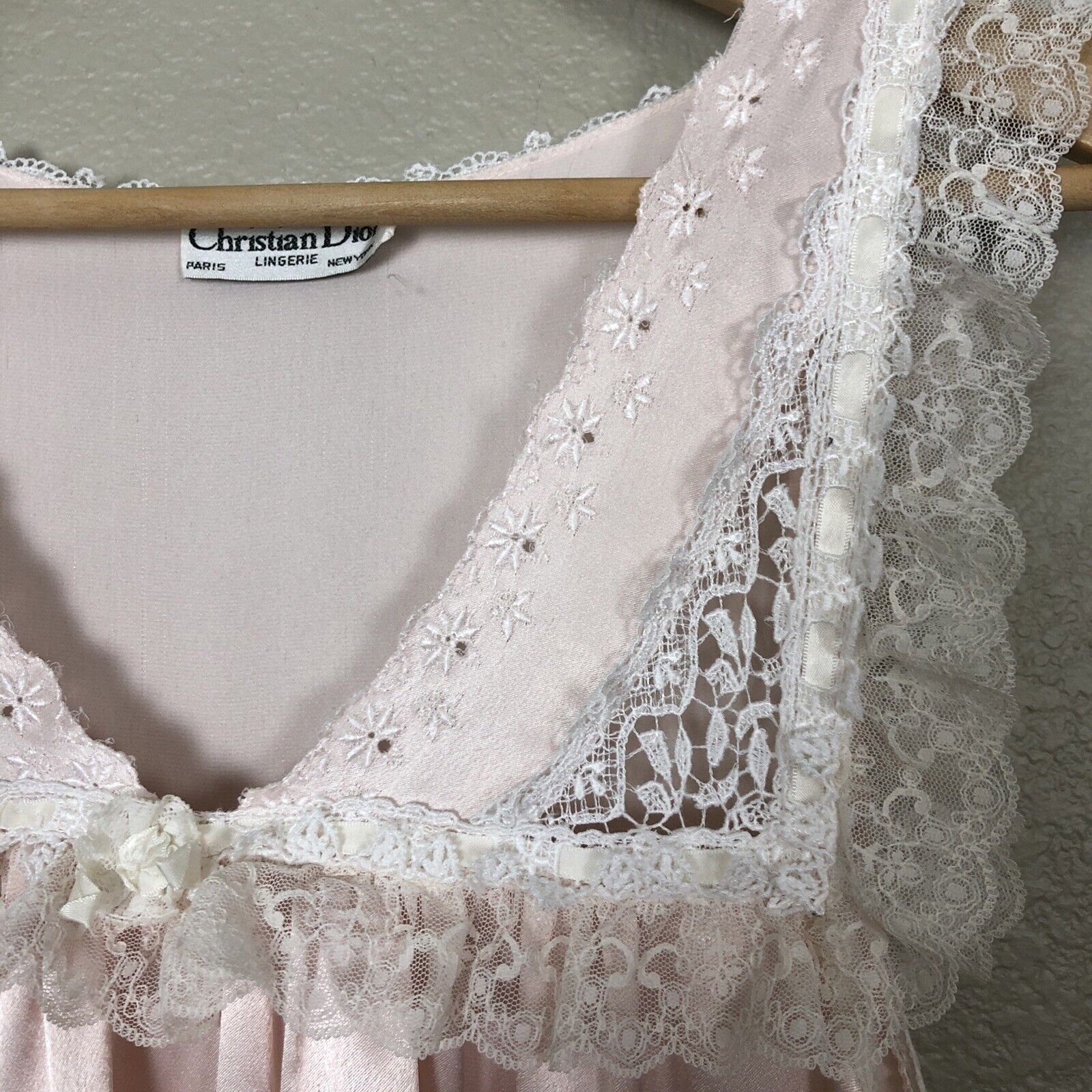 Christian Dior Lingerie VTG Size L 42" Satin Lace… - image 4