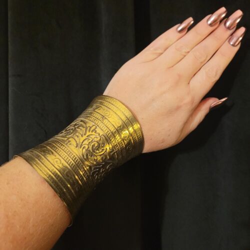 Artisan Large Brutalist Roman Style Gold Cuff Bra… - image 1