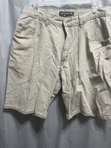 Vintage Levi’s Silvertab Chino Shorts Size 34