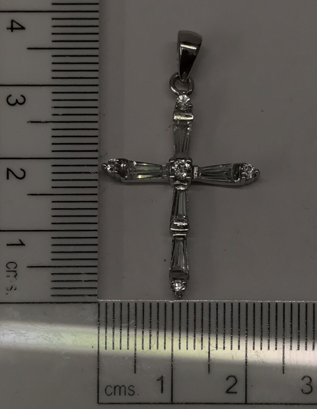 9ct White Gold Cubic Zirconia Cross - image 9