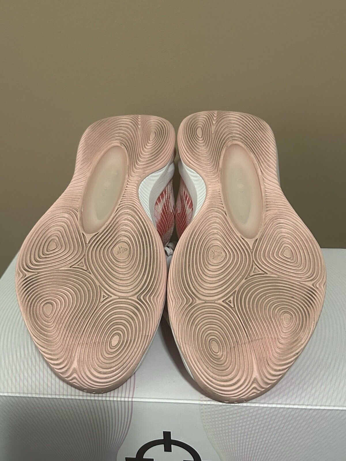 AR1 *VALENTINES DAY* SIZE 9 - image 8