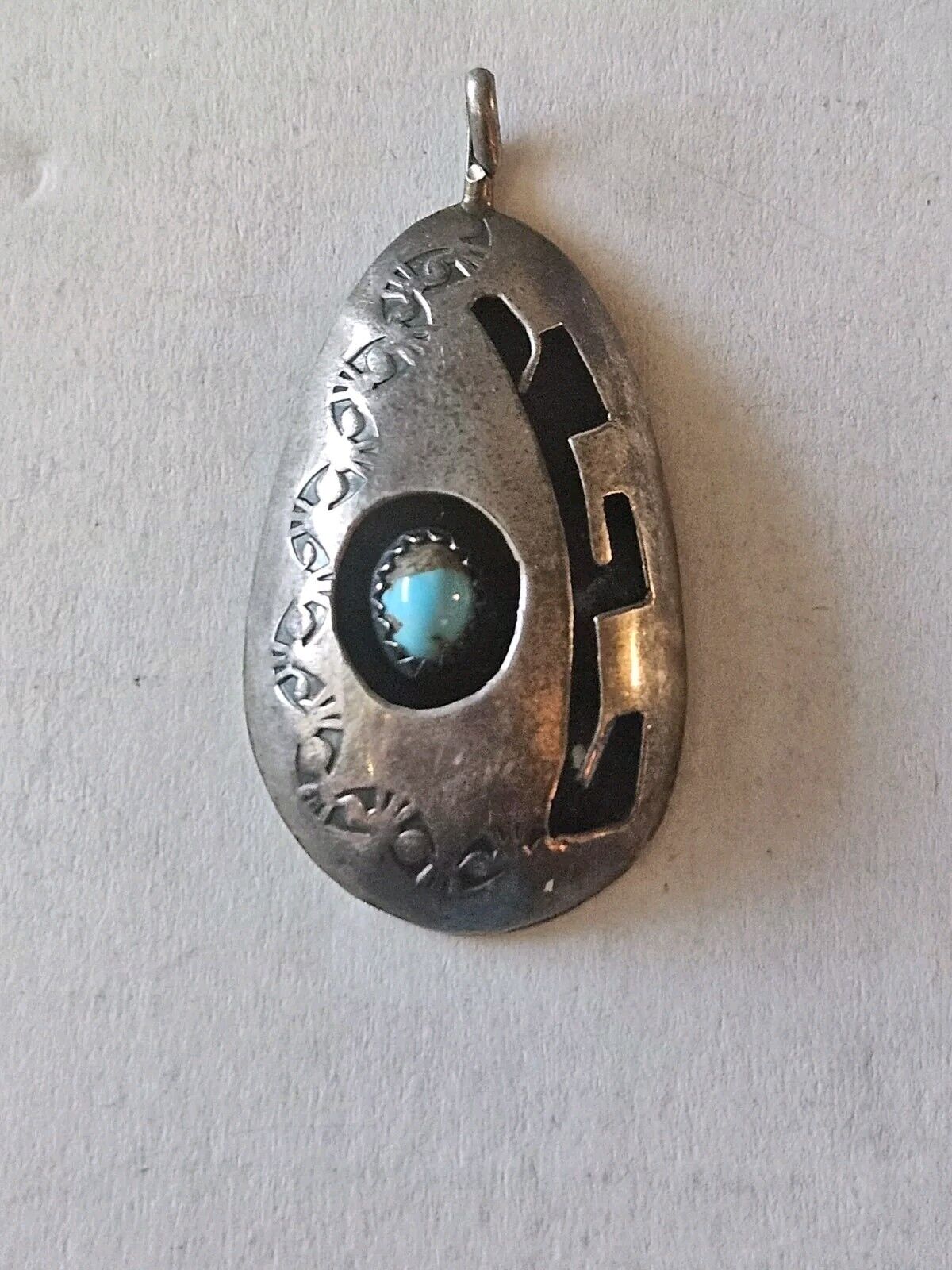 VINTAGE NAVAJO VERA TSOSIE SIGNED TURQUOISE PENDA… - image 1