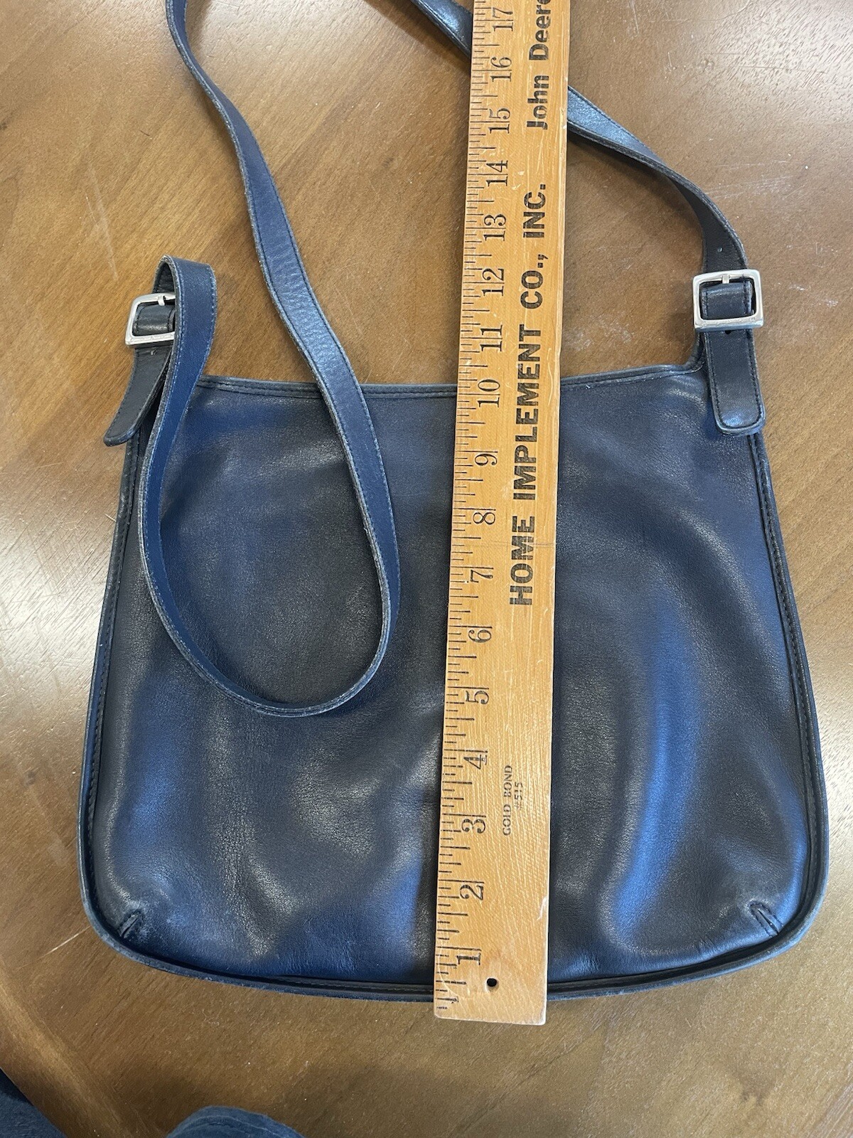 Vintage Coach Black Leather Shoulder Bag Purse Cr… - image 13