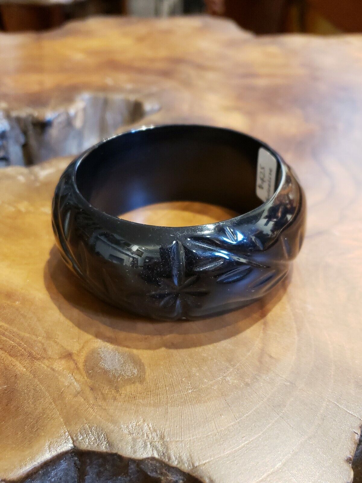 Vintage Jewelry Carved Bakelite Bangle Black BRAC… - image 2