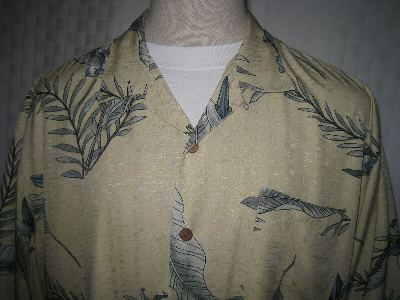 TOMMY BAHAMA ORIGINAL FIT SHORT SLEEVE SILK SHIRT… - image 2