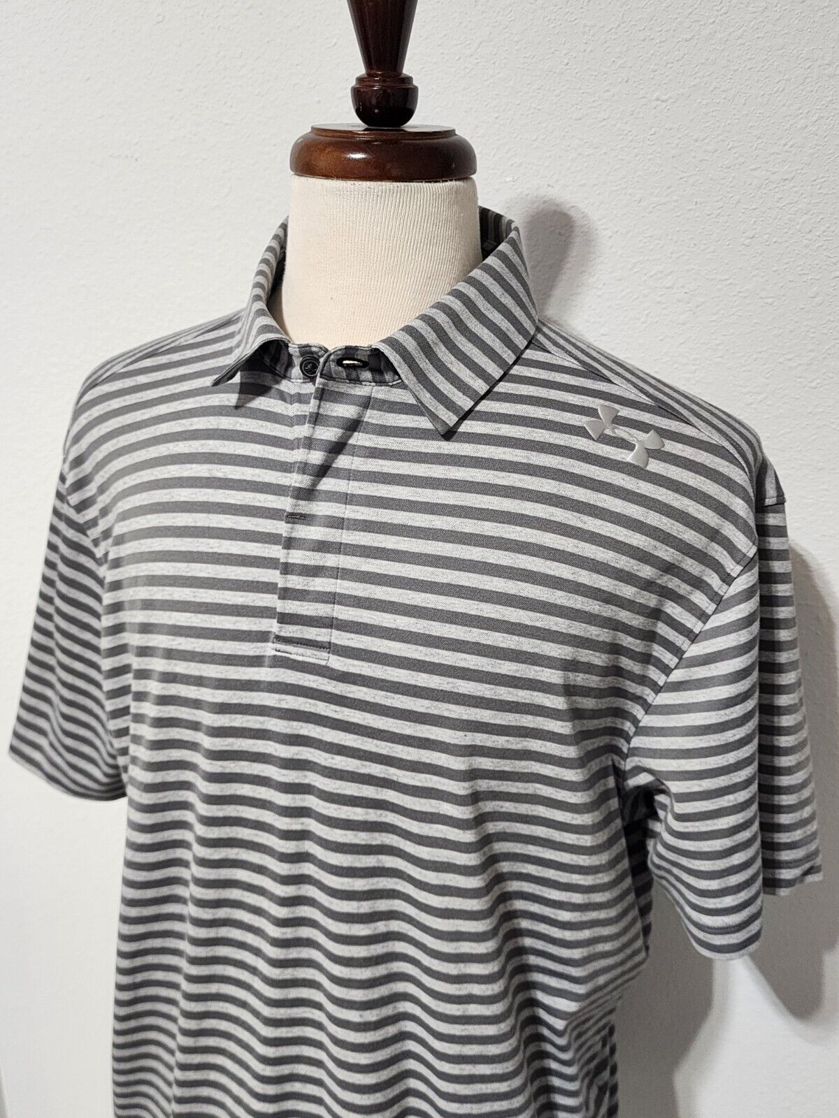 Under Armour Golf Shirt Men Size XL - image 11