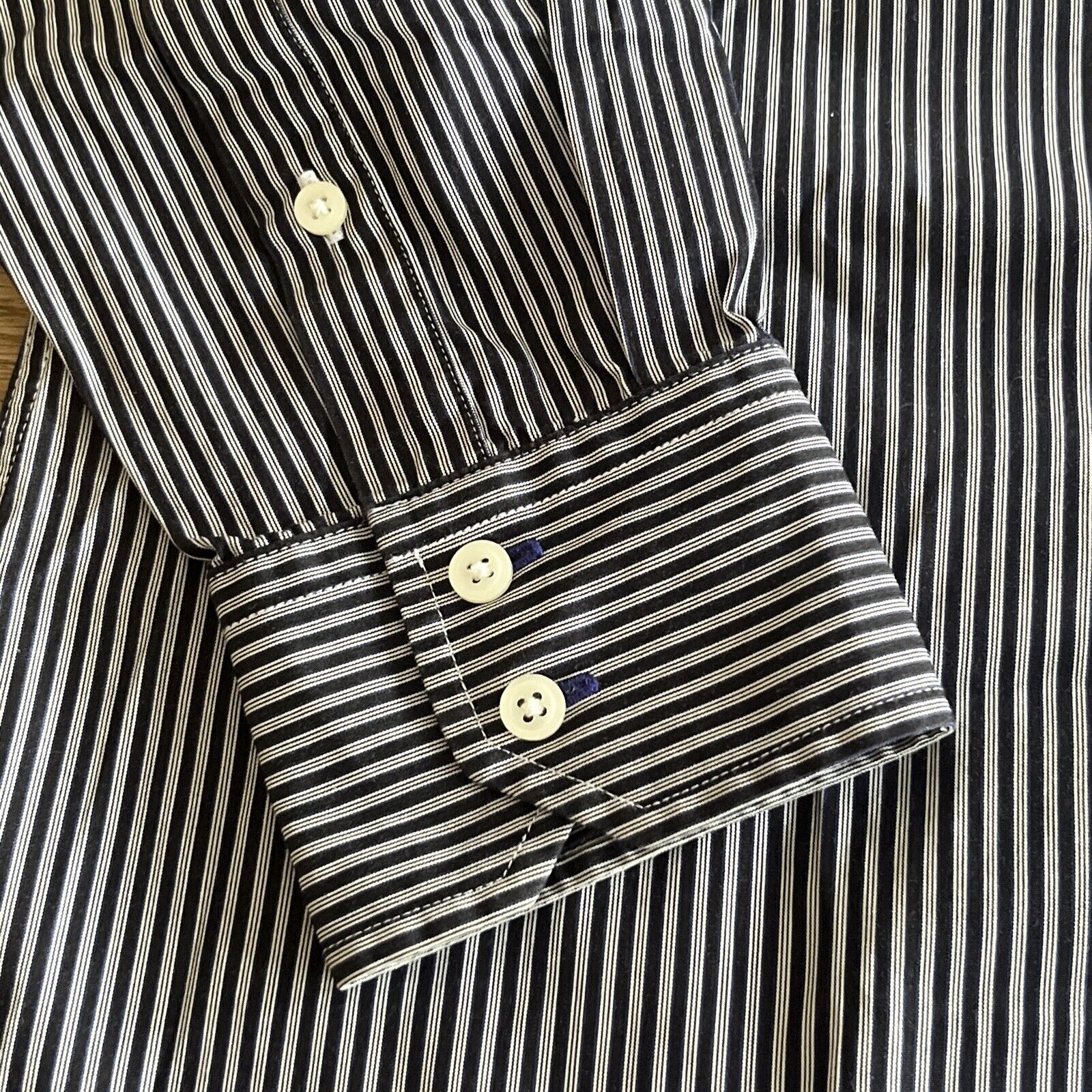 £95+ TOMMY HILFIGER MENS BLACK/NAVY STRIPE BUTTON… - image 3