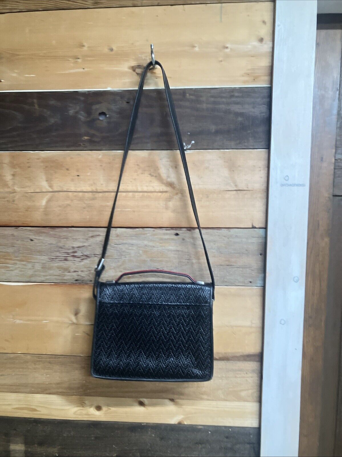 Vintage Black And Red Handbag - image 3