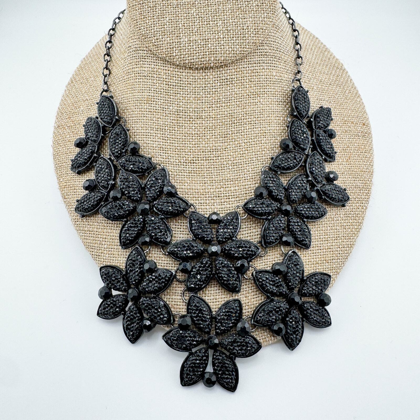 Vintage Monochromatic Flower Bib Necklace Gothic … - image 1