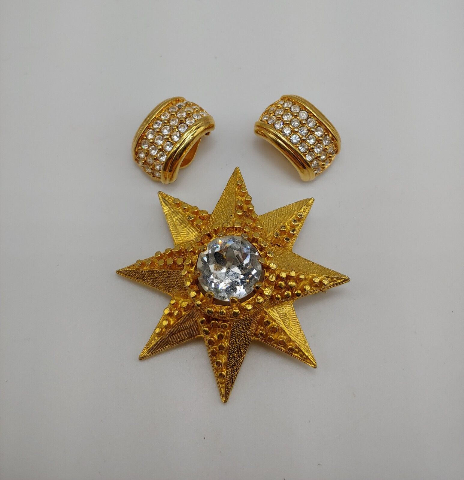 De Nicola Rhinestone Star Brooch SAL Clip On Earr… - image 1