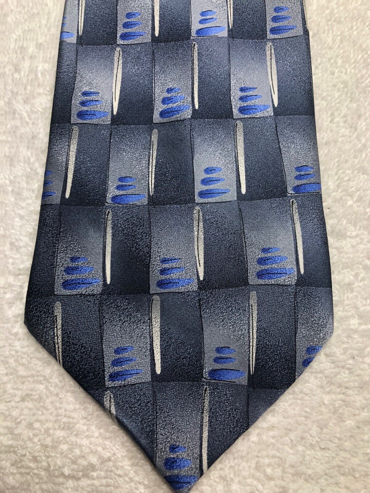 J GARCIA MENS TIE GRAY BLUE WHITE 3.75 X 60 - image 1