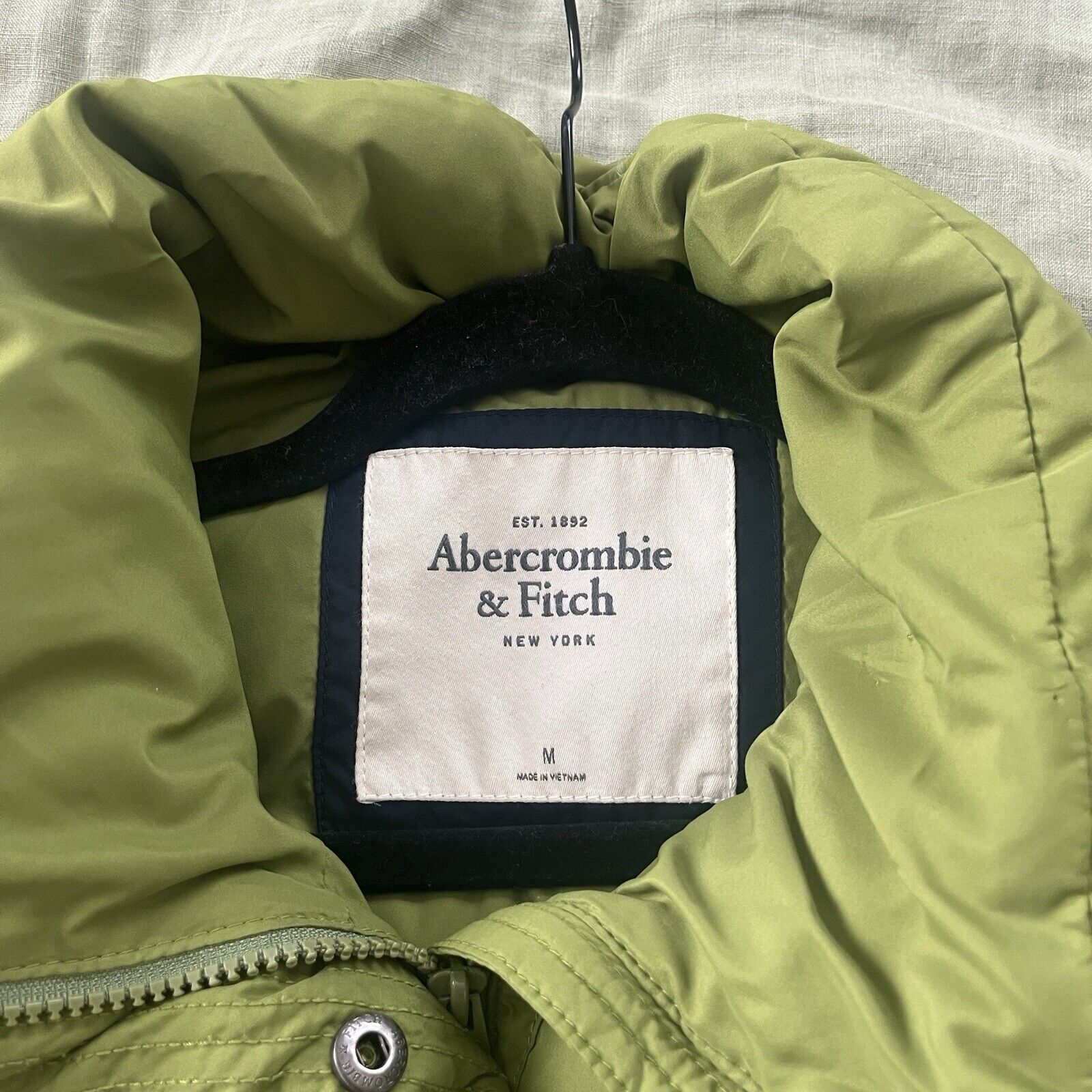 Abercrombie And Fitch Puffer Vest Down Filled Wom… - image 3